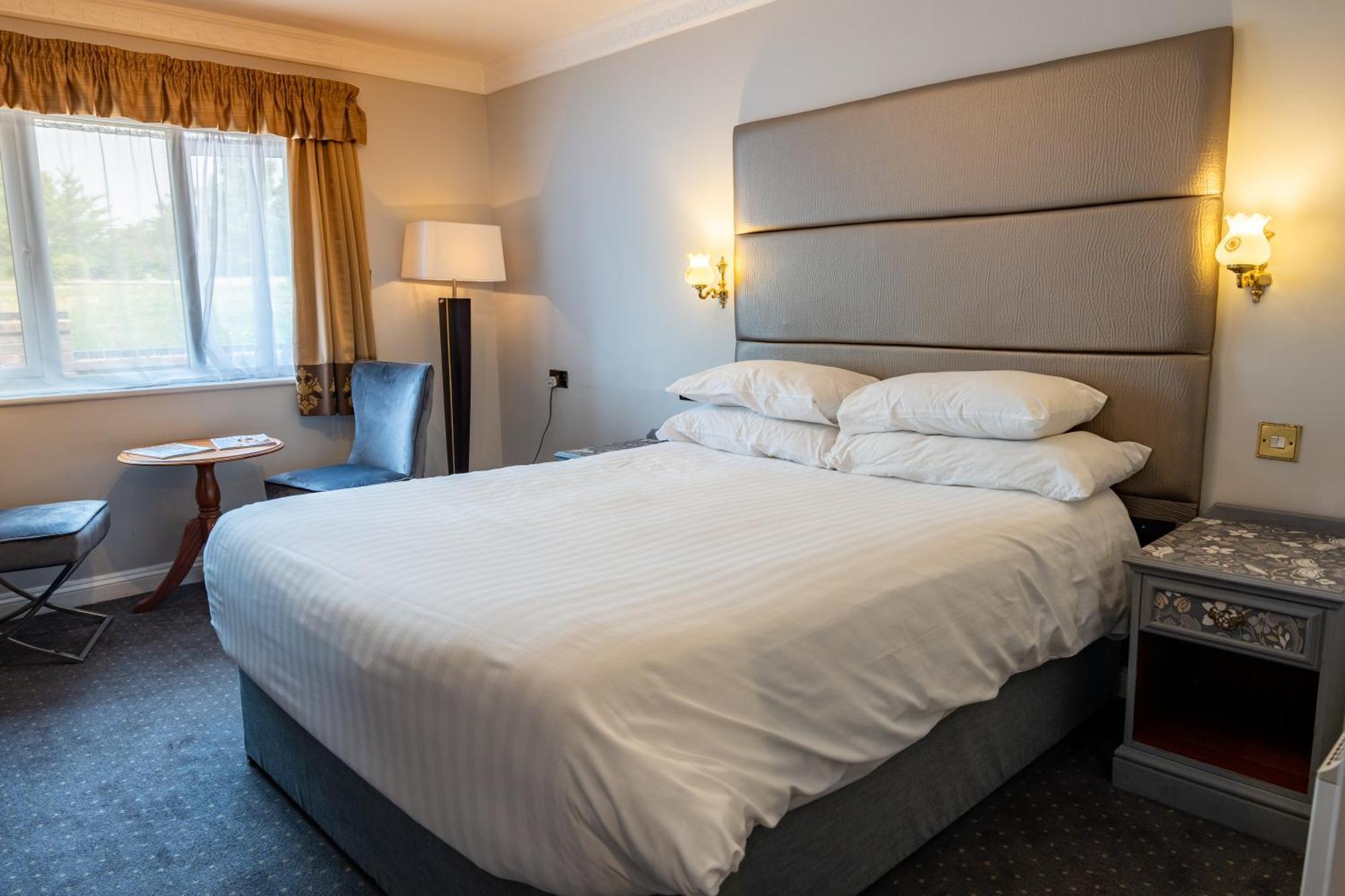 The Pear Tree Inn & Country Hotel Hindlip エクステリア 写真