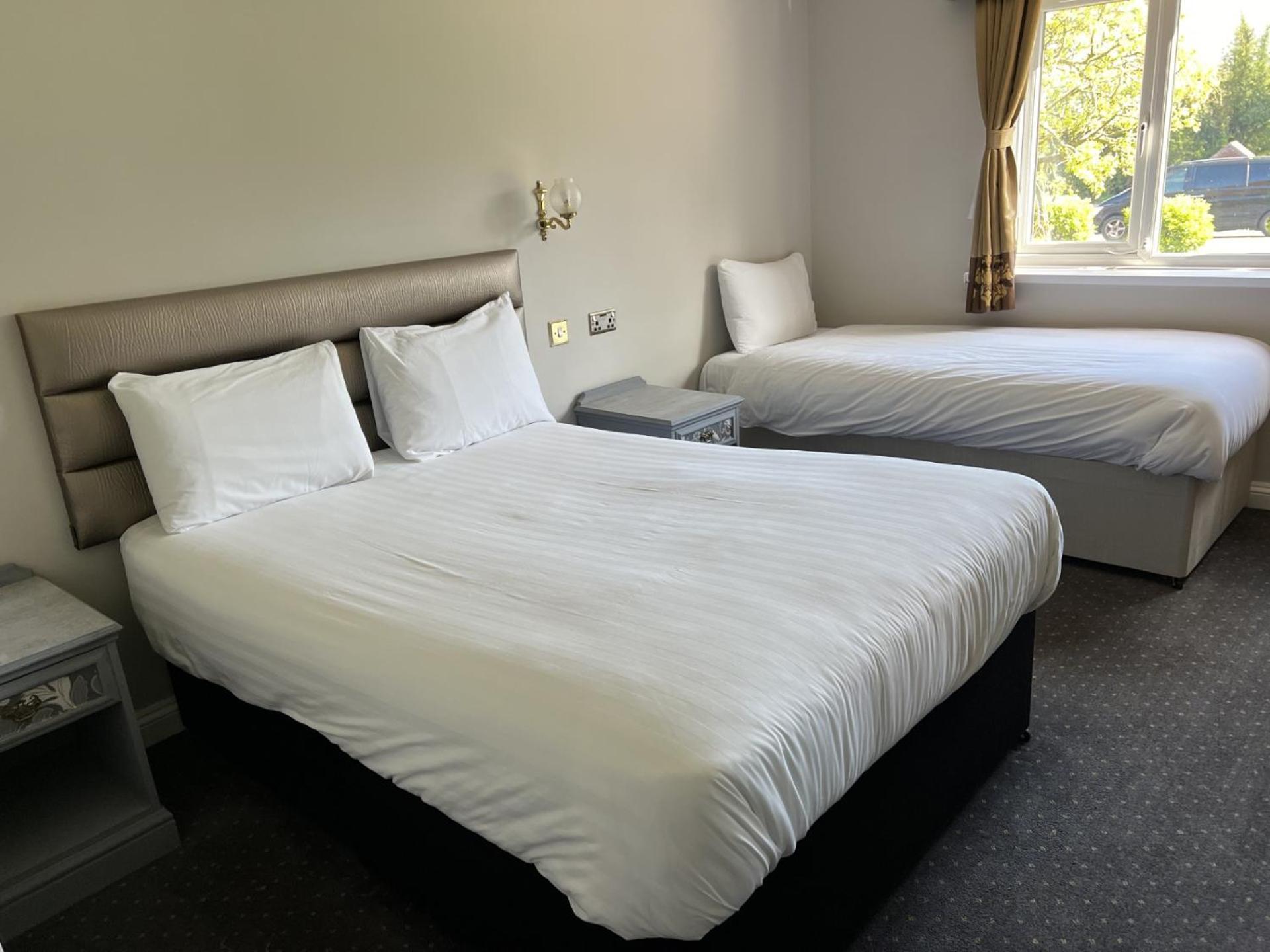 The Pear Tree Inn & Country Hotel Hindlip エクステリア 写真
