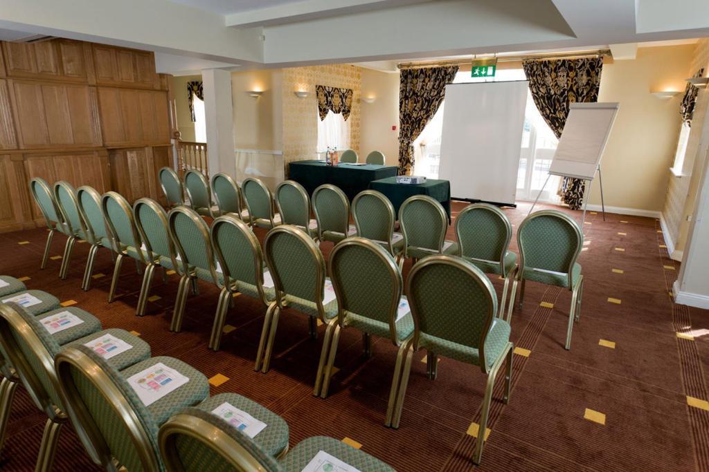 The Pear Tree Inn & Country Hotel Hindlip エクステリア 写真